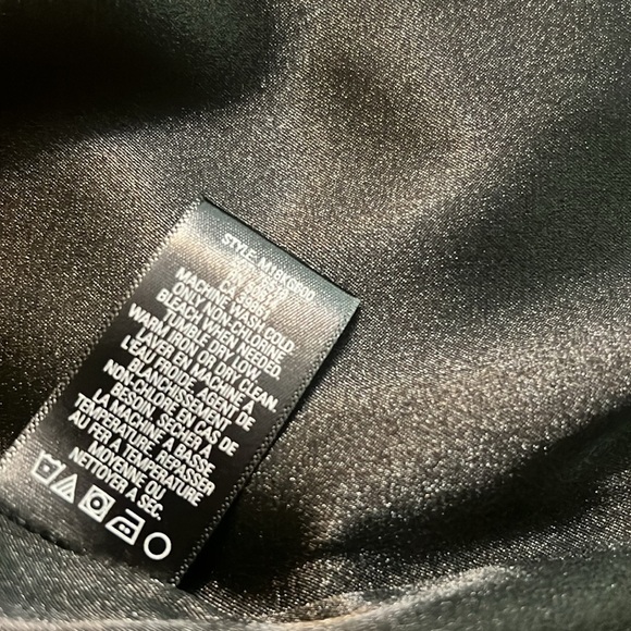 Tahari Black Sheath Mini Dress Scoop Neck Sleeveless, dressing ,feminine , - Picture 6 of 6